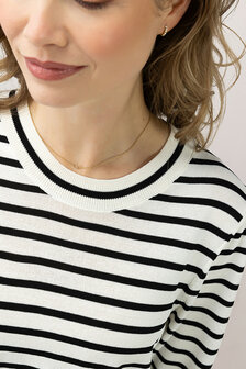 Label Dot Nadine
