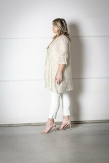 Only-M vest.