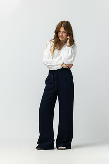 Label Dot Alana
