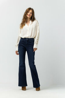 Label Dot Afra