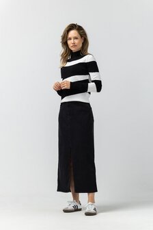 Label Dot trui