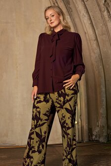 Plus basics shirt puffed in Burgundy