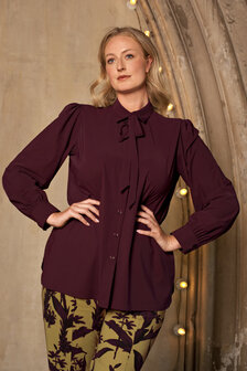 Plus basics shirt puffed in Burgundy