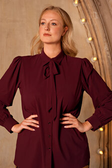 Plus basics shirt puffed in Burgundy