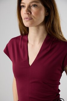 Label Dot Marieke Burgundy