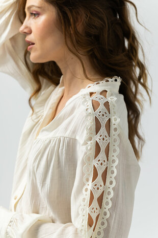 Label Dot Afra