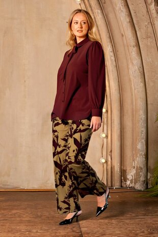 Plus basics shirt puffed in Burgundy