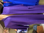 Vest met splitjes in twee kleuren.