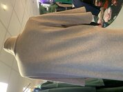 Vest met splitjes in twee kleuren.