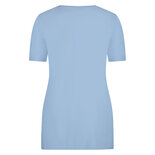 Wrapp Top SS light blue van Plus Basics.