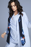Wrapp Top SS light blue van Plus Basics.