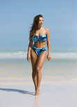 Fantasie Twist bikinitop Aguada Beach.