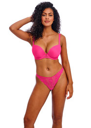 String serie Fascinate in pink.