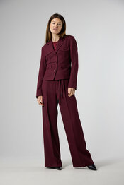 Label Dot Davina