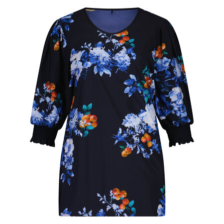 Puff top Fruit and Flowers van Plus Basics.