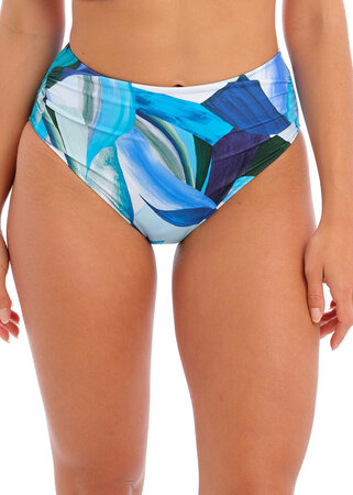 Fantasie Full brief Aguada beach.